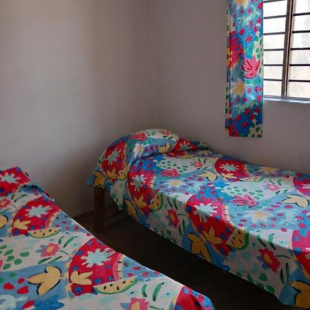 Bibi Mrembo Guesthouse Pingwe Eksteriør bilde