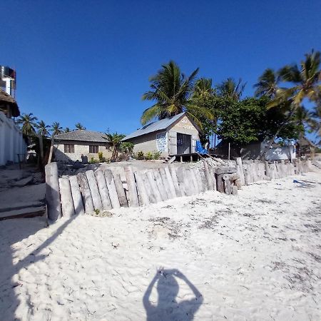 Bibi Mrembo Guesthouse Pingwe Eksteriør bilde